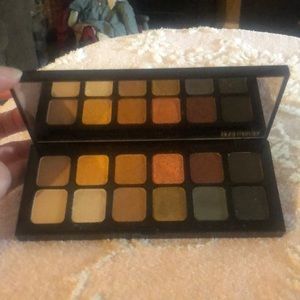 Laura Mercier eyeshadow palette